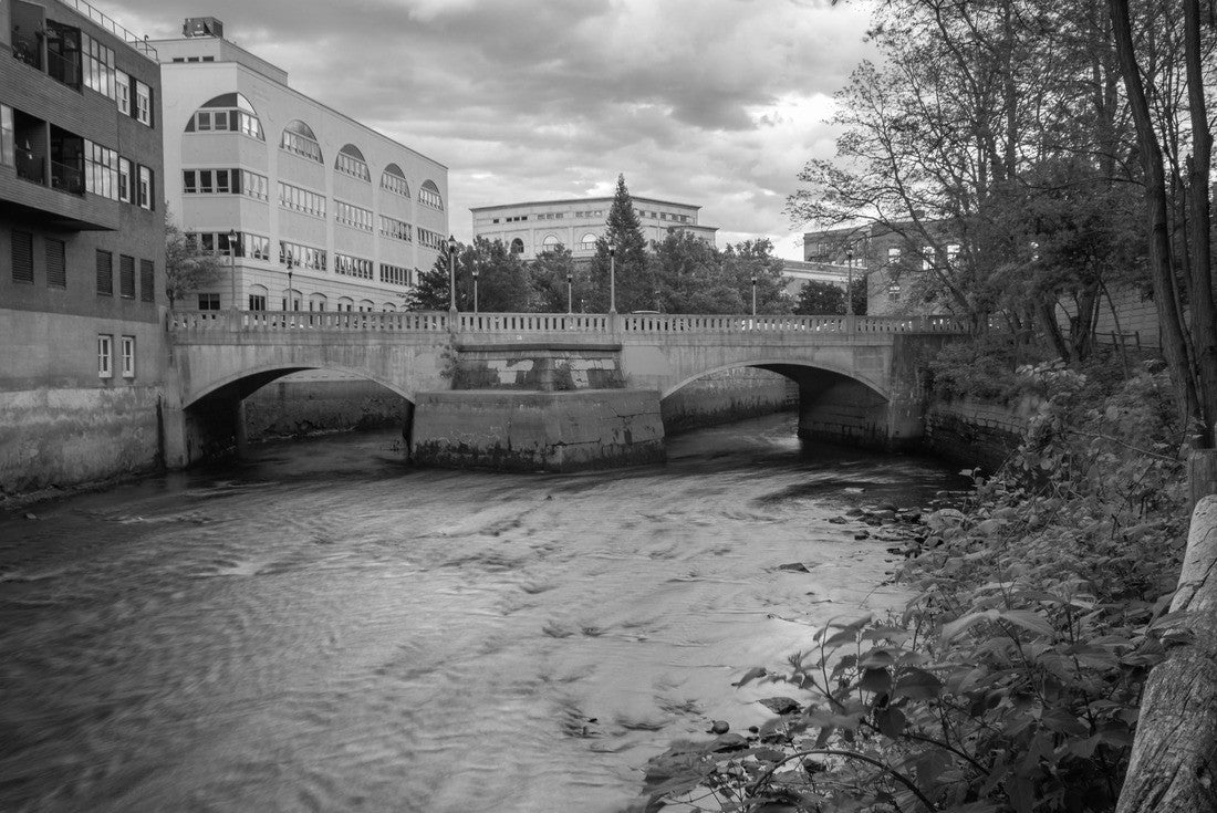 Franklin St. Bridge (Kenduskeag Stream Trail), Bangor, ME 2000pc PuzzleBlack and White