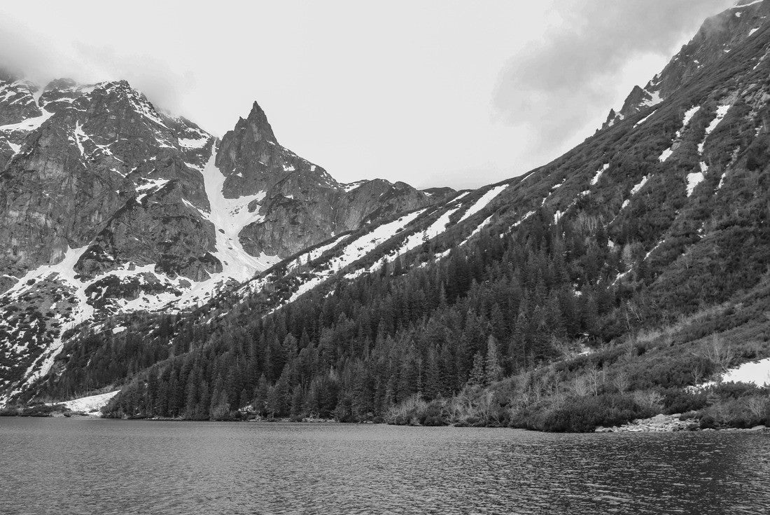 Noah Jigsaw Puzzle Lake in mountains. Morskie Oko Sea Eye Lake is the most popular place in High Tatra Mountains, Poland in black white 2000 pieces