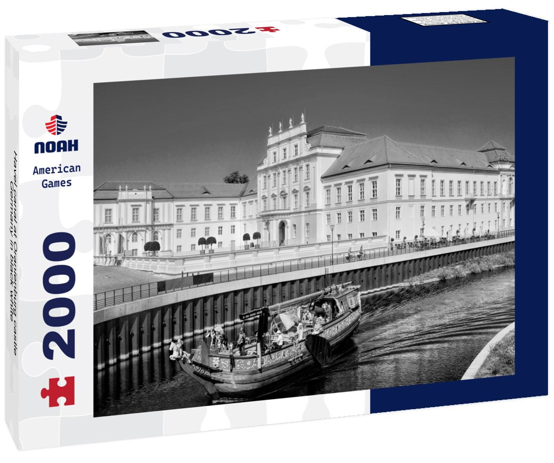 Havel canal at Oranienburg castle, Germany 2000pc PuzzleBlack and White
