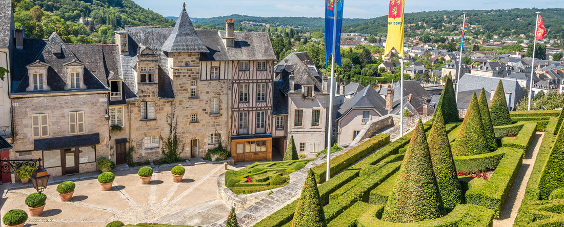 Terrasson Lavilledieu in France 2000pc Panoramic Puzzle