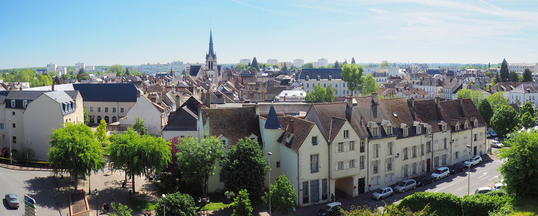 Montargis, France 2000pc Panoramic Puzzle