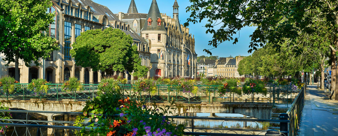 Quimper, France 2000pc Panoramic Puzzle