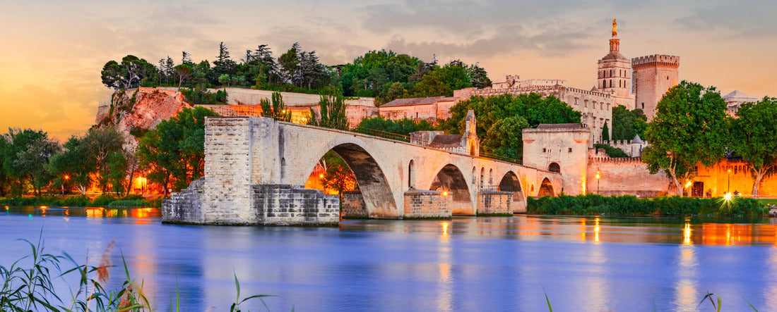 Avignon, France 2000pc Panoramic Puzzle
