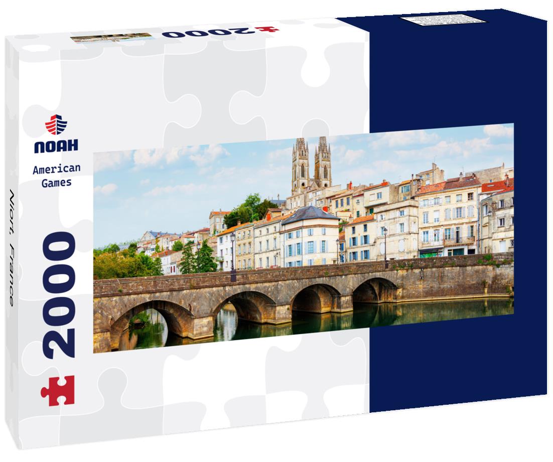 Niort, France 2000pc Panoramic Puzzle