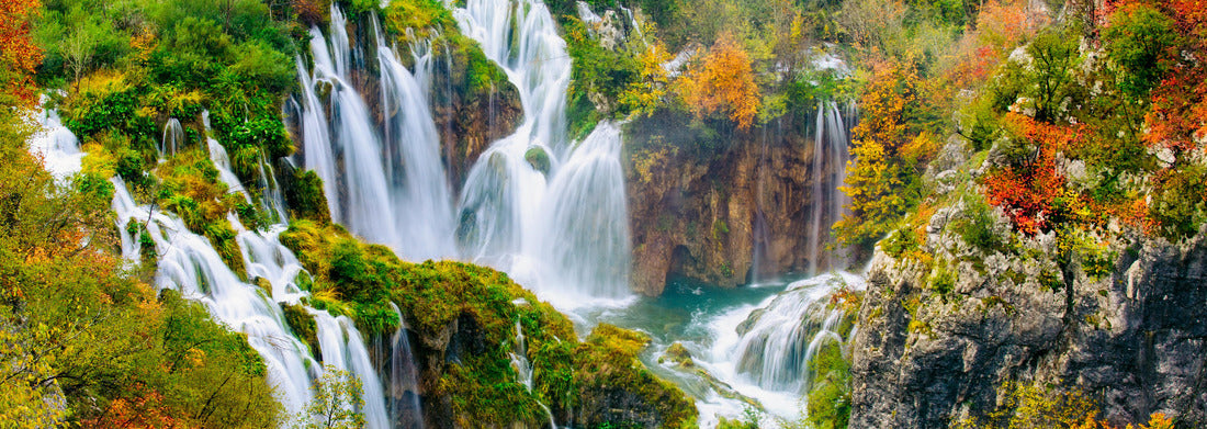 Noah Jigsaw Puzzle Detailed view of the beautiful waterfalls in sunshine in Plitvice National Park, Croatia, panorama Panorama 1000 Pieces