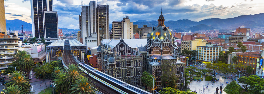 Noah Jigsaw Puzzle Plaza De Botero, Medellin, Antioquia, Colombia, panorama Panorama 1000 Pieces