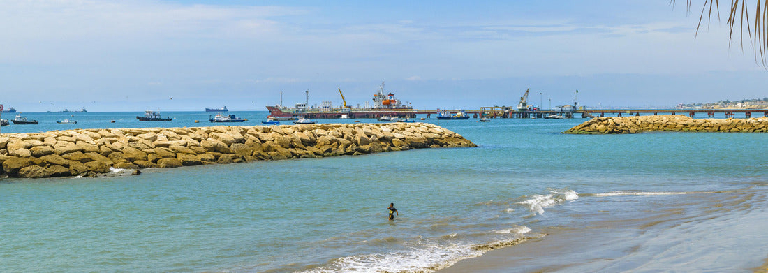Noah Jigsaw Puzzle Breakwater at La Libertad beach, Ecuador, panorama Panorama 1000 Pieces