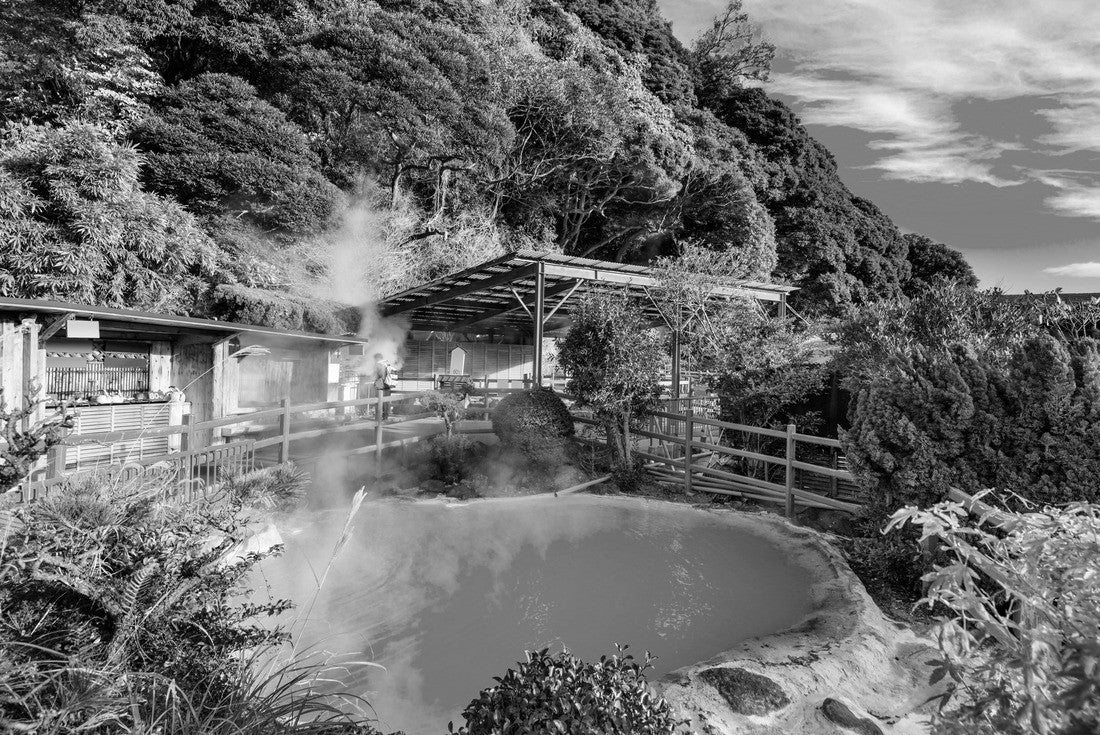 Beppu, Japan hot springs at kamado jigoku 2000pc PuzzleBlack and White