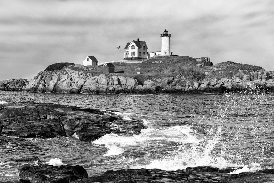 Nubble Lighthouse, York, Maine 2000pc PuzzleBlack and White