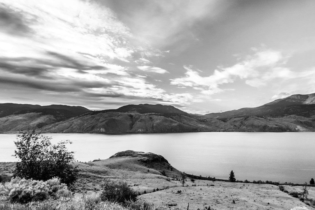 Noah Jigsaw Puzzle Sunset over Kamloops Lake along the Trans Canada Highway in British Columbia, Canada in black white 2000 pieces