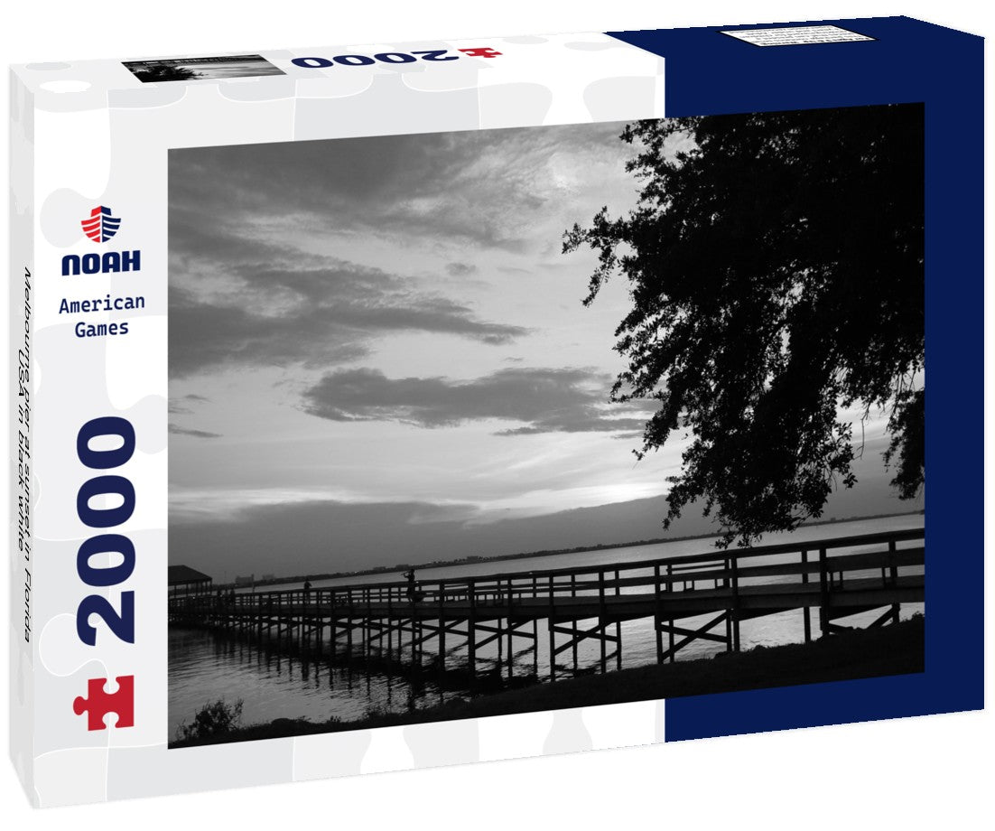 Melbourne pier at sunset in Florida, USA 2000pc PuzzleBlack and White