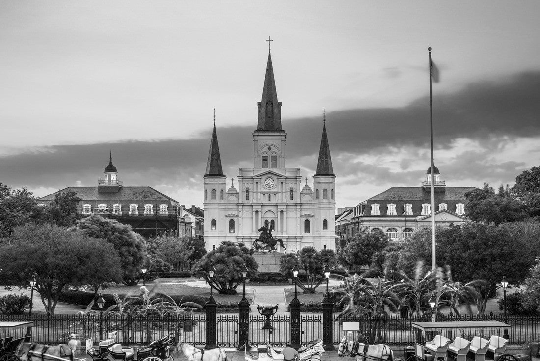 New Orleans, Louisiana at Jackson Square 2000pc PuzzleBlack and White