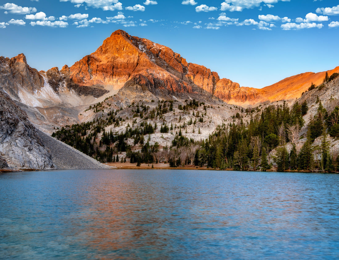 warm colors tint the summit of Mount Idaho at a mountain lake 1000pc Puzzle