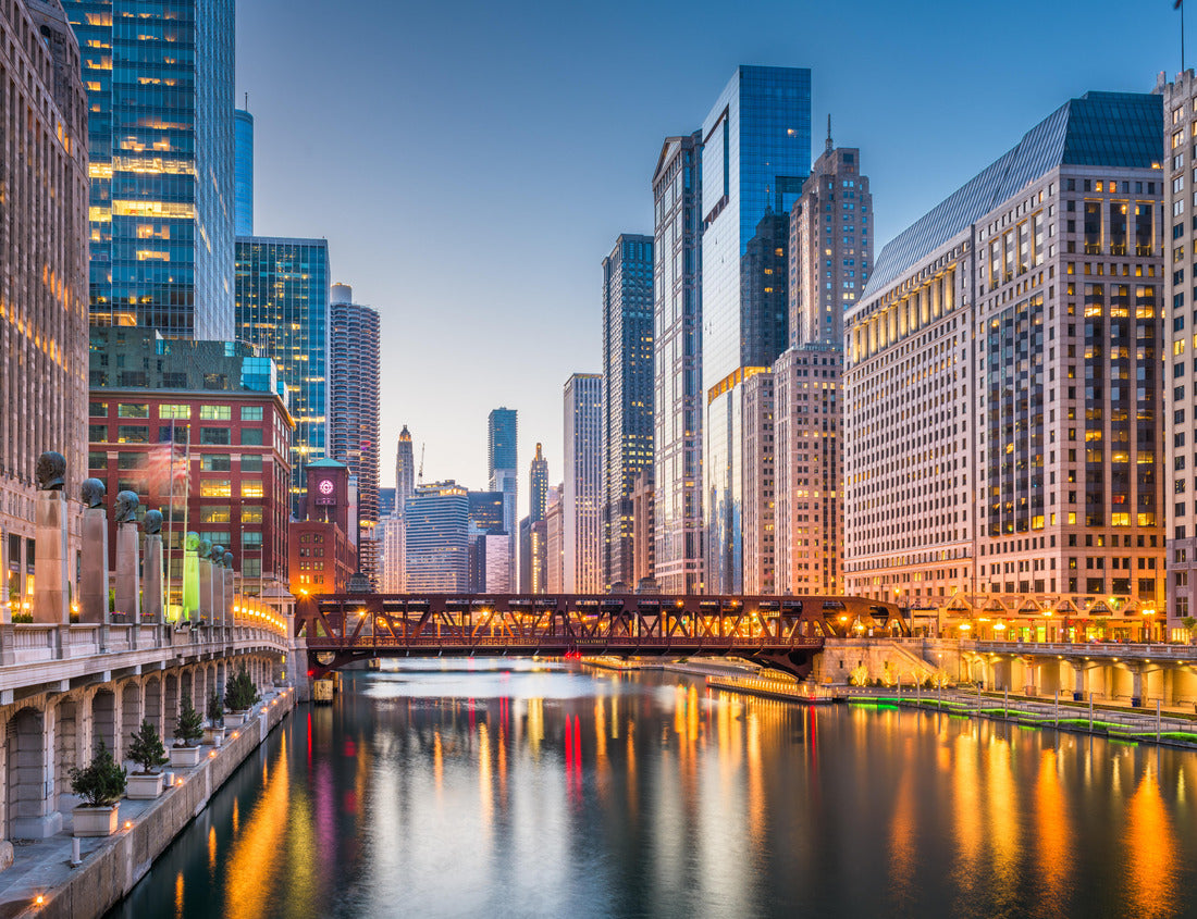 Noah Jigsaw Puzzle Chicago, Illinois, USA Cityscape by the river at dusk 1000 Pieces