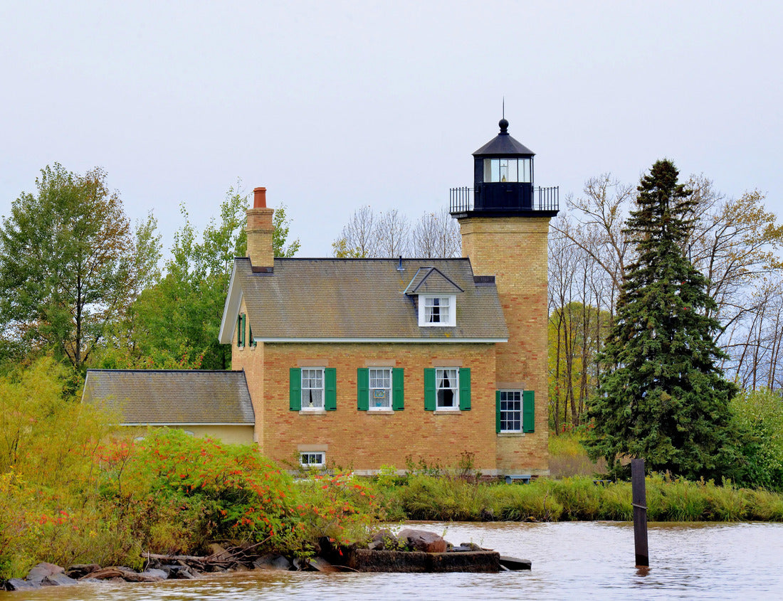 Noah Jigsaw Puzzle Ontonagon Lighthouse On Lake Superior By the Ontonagon River Ontonagon MI 1000 Pieces