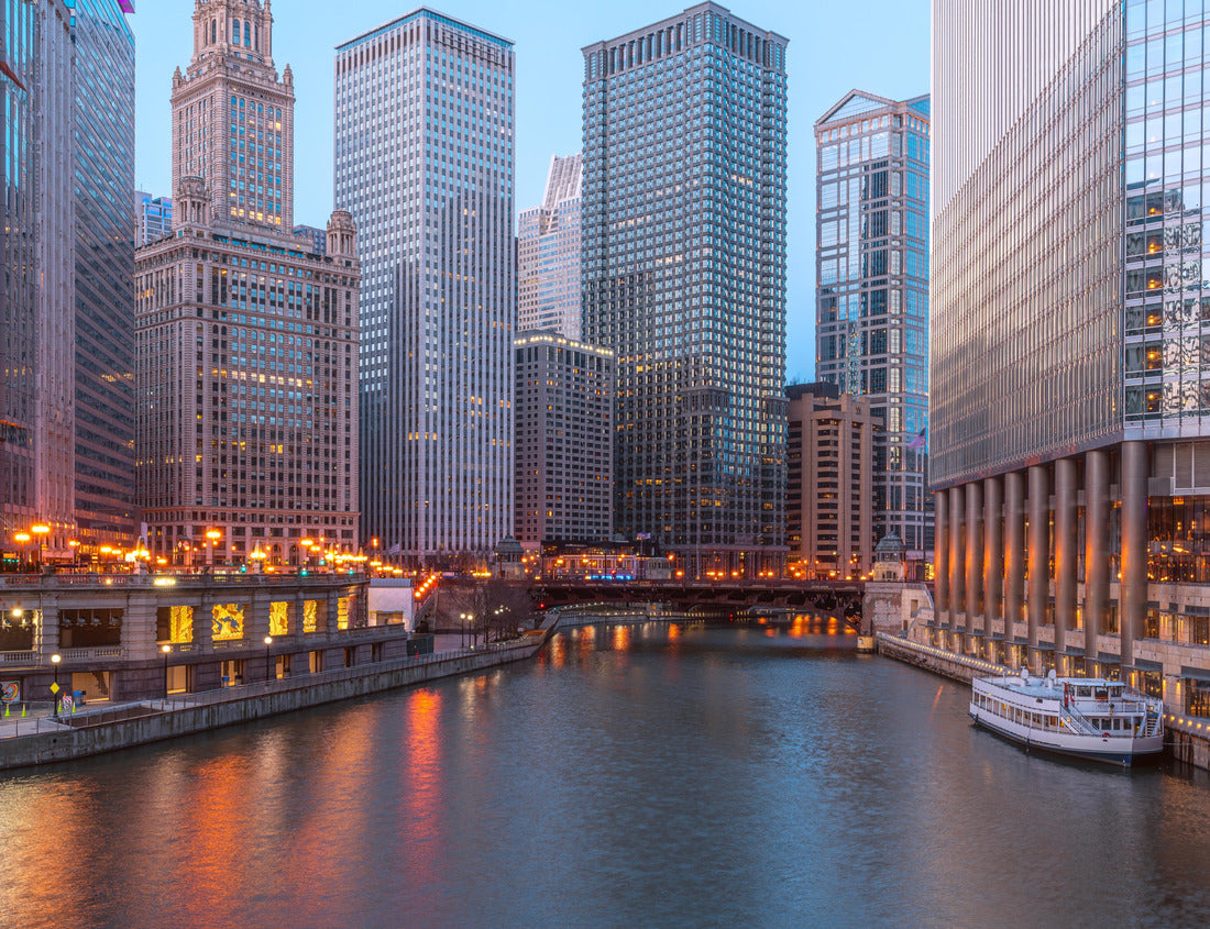 Noah Jigsaw Puzzle City of Chicago Riverwalk: usable bridge over Michigan River , Chicago City, USA 1000 Pieces