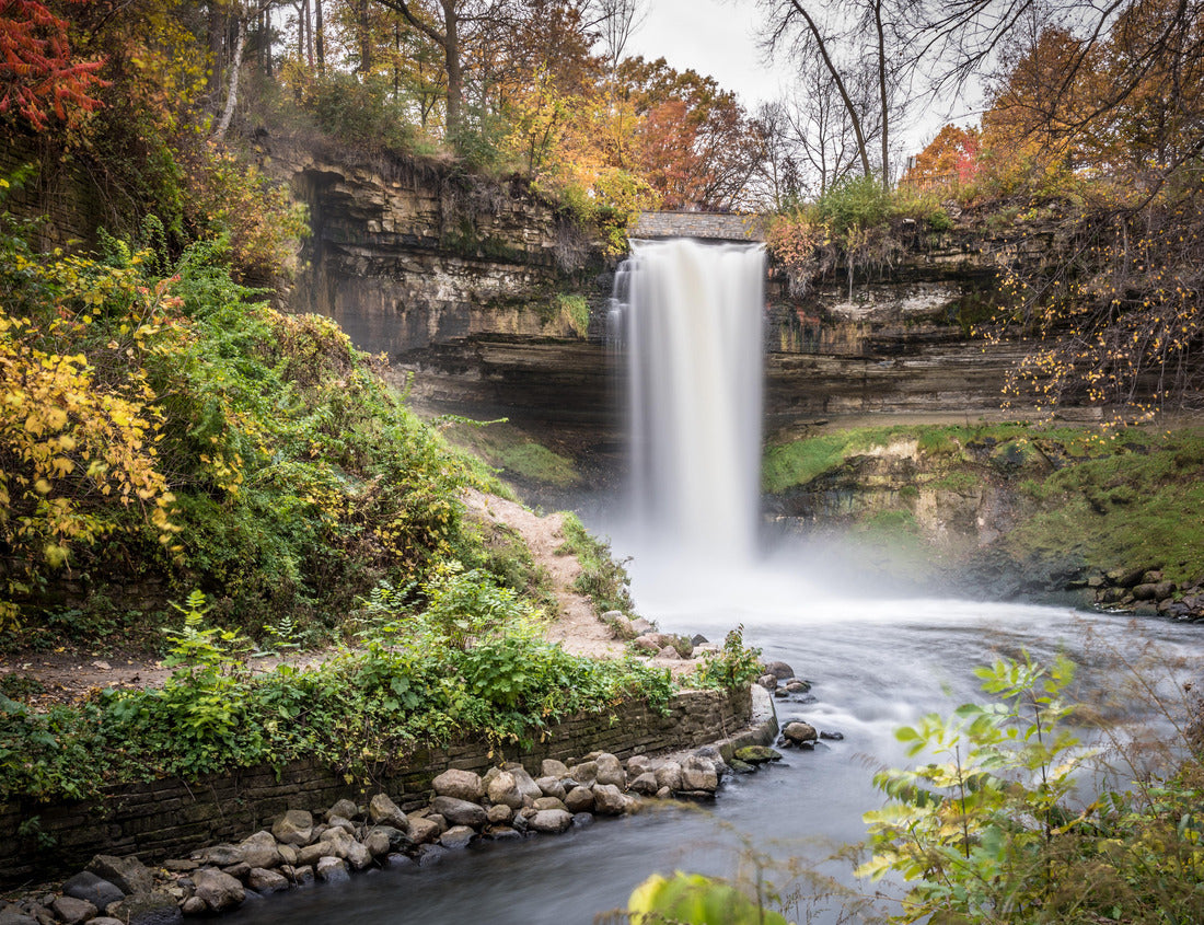 These are the Minnehaha Falls in Minneapolis, Minnesota 1000pc Puzzle