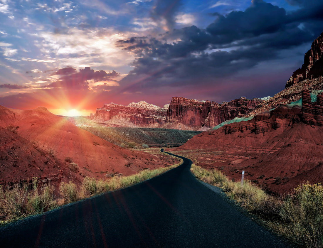 Noah Jigsaw Puzzle Sunset in Capitol Reef National Park over the scenic highway valley near Fruita, Utah USA 1000 Pieces