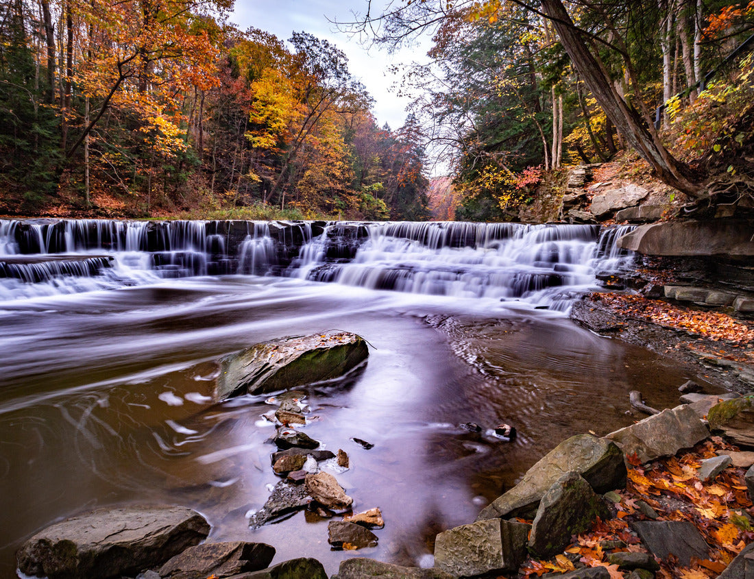 Noah Jigsaw Puzzle Charging river at Cuyahoga valley nation park. In autumn season 1000 Pieces