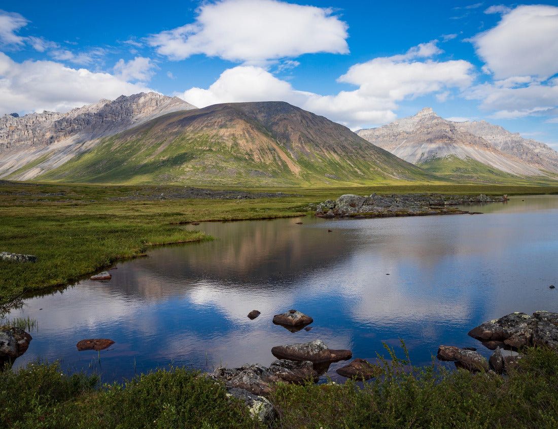 Noah Jigsaw Puzzle Landscape view of Gates of the Arctic National Park (Alaska), the least visited national park in the United States 1000 Pieces