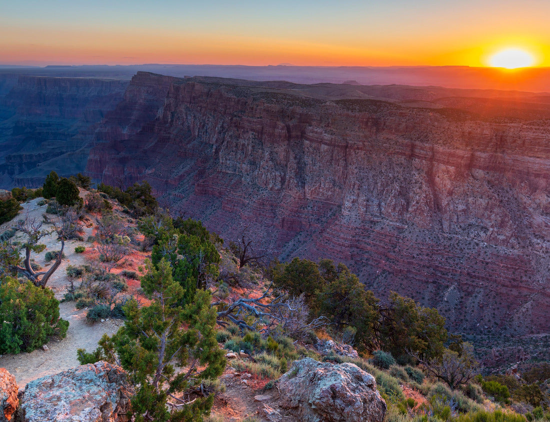 Noah Jigsaw Puzzle Grand Canyon National Park, in Arizona, USA, is home to much of the immense Grand Canyon, with its layered bands of red rock revealing millions of years of geological history 1000 Pieces