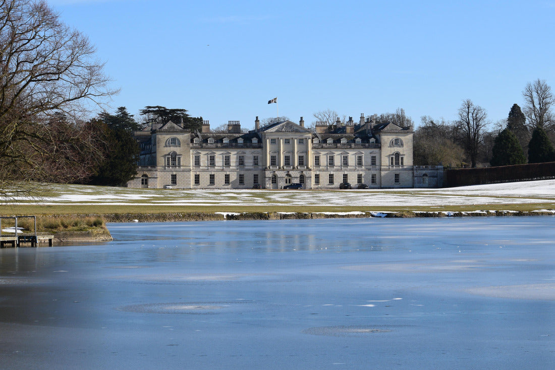 Woburn abbey in the winter time with a frozen lake 2000pc Puzzle