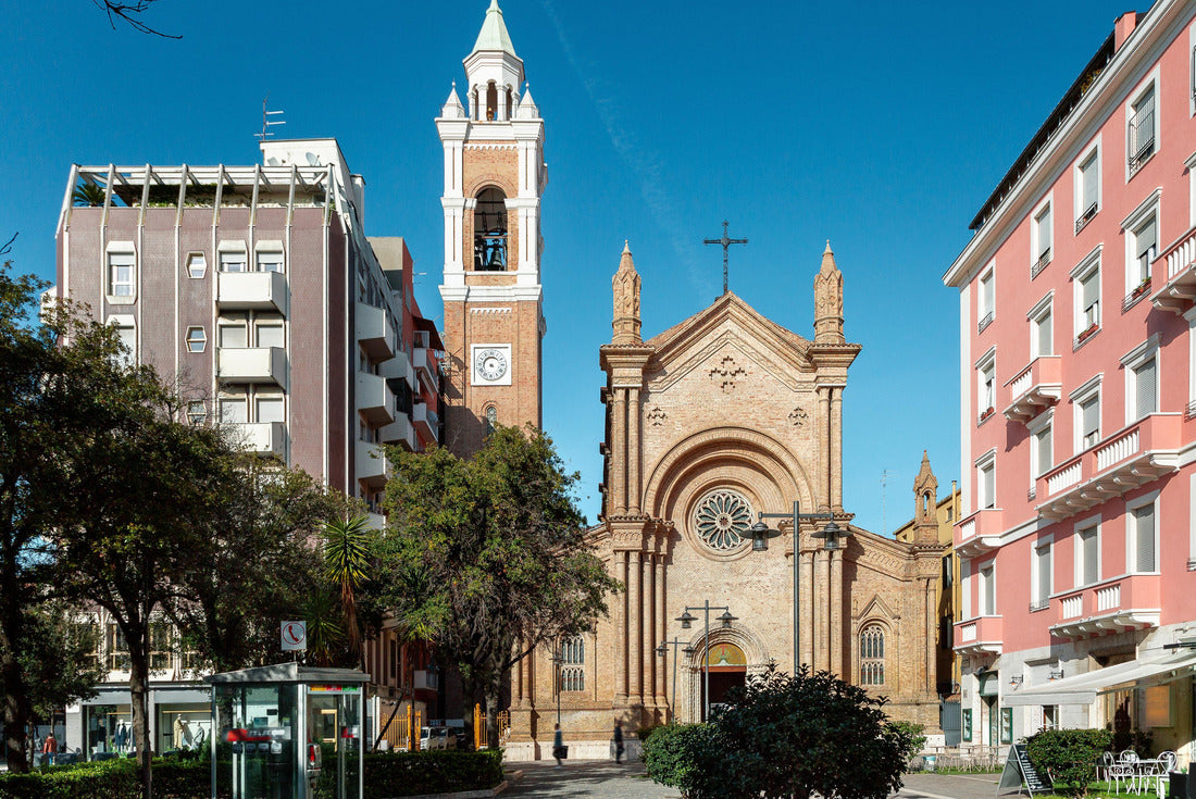 Church Of The Sacred Heart of Jesus in Pescara city, Abruzzo region, Italy 2000pc Puzzle