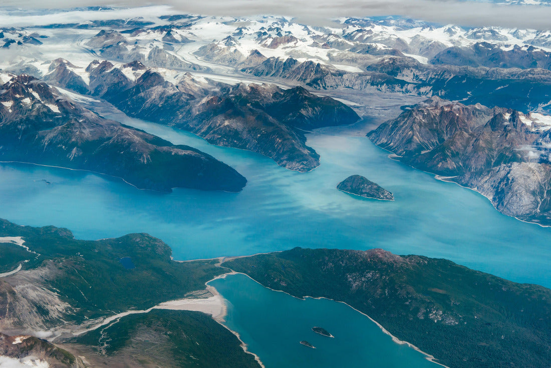 Beautiful view of the fjords during the flight from Anchorage to Juneau in Alaska, USA 2000pc Puzzle