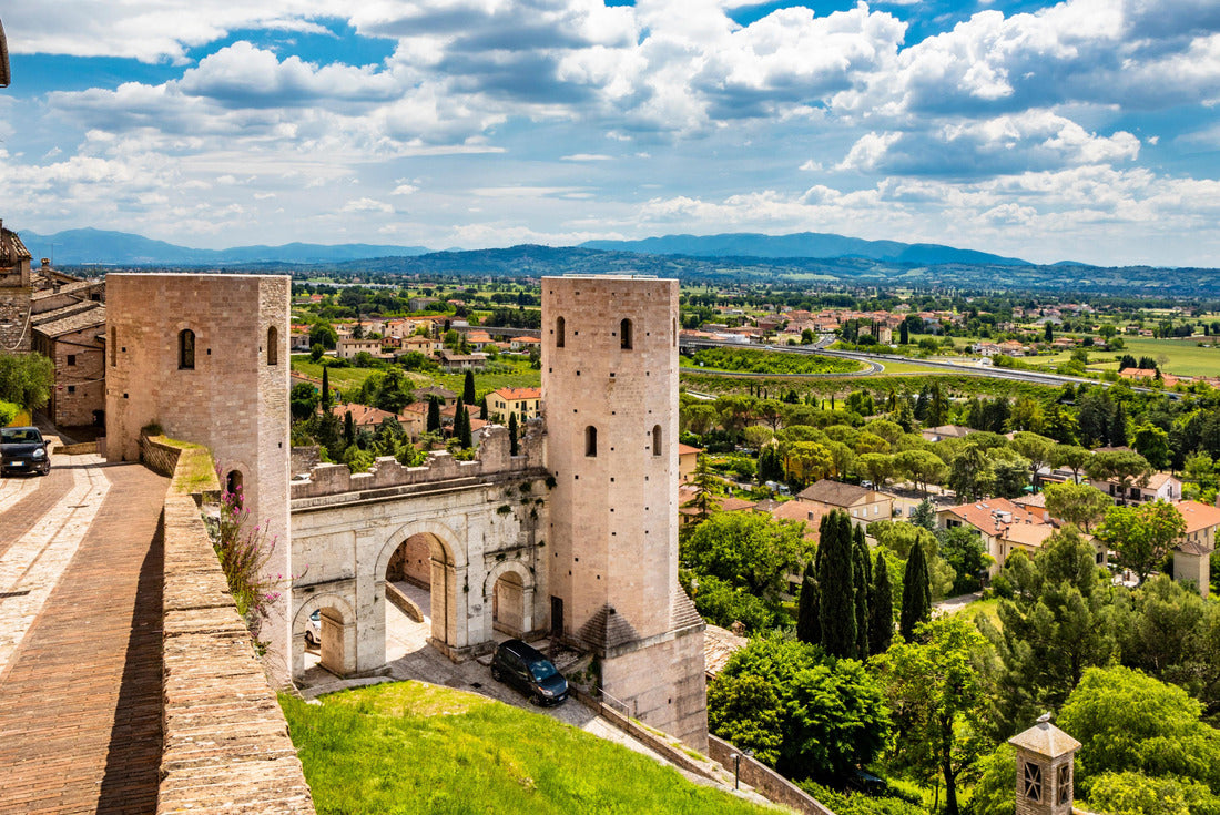 The Porta di Venere from Roman times is made of white travertine with three arches and the two towers of Properzio. In Spello, in the province of Perugia, Umbria, Italy 2000pc Puzzle