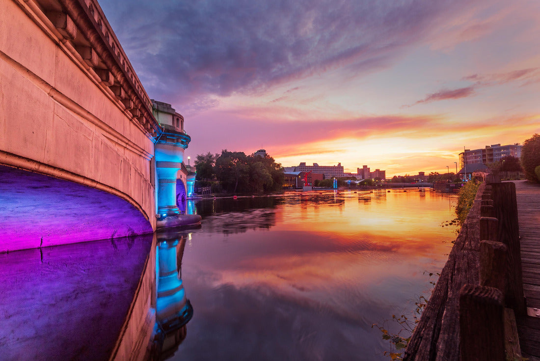 Noah Jigsaw Puzzle The River Lights on the St Jospeph River, South Bend, Indiana 2000 pieces