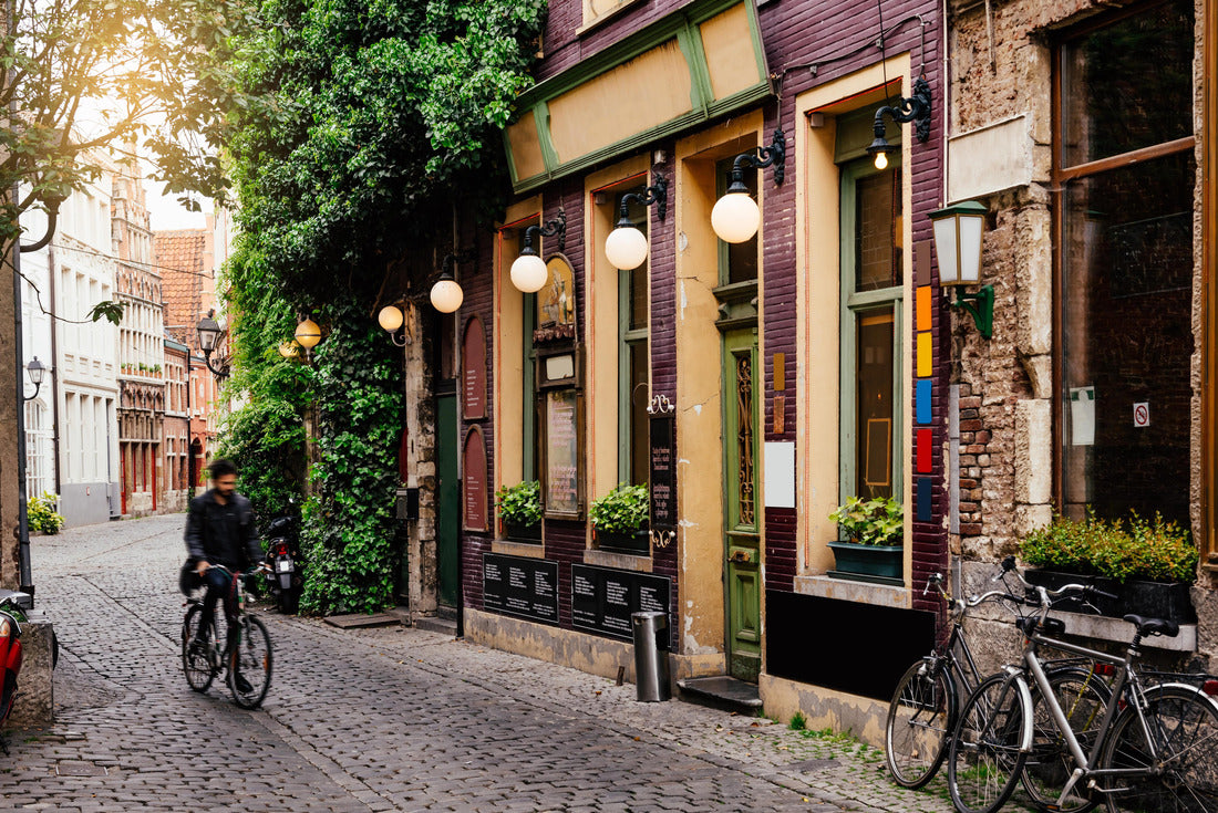 Old narrow street in Gent (Gent), Belgium. Architecture and landmark of Gent. Cozy cityscape of Gent 2000pc Puzzle