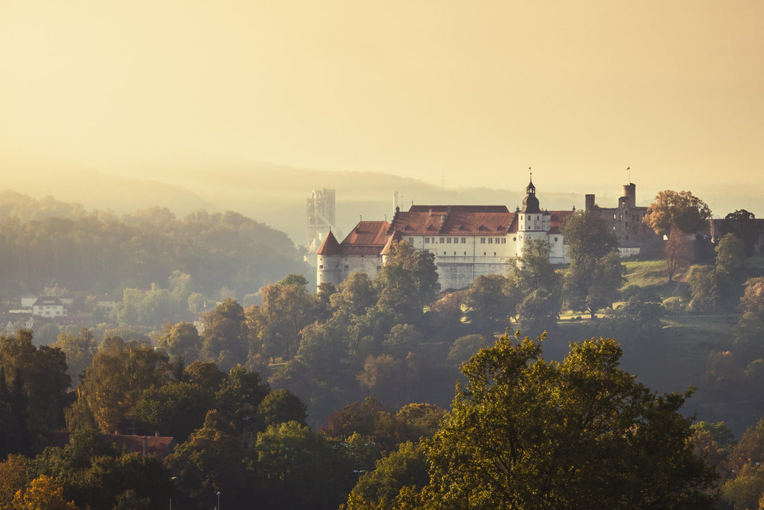 Hellenstein Castle (Schloss Hellenstein) above the city of Heidenheim an der Brenz in eastern Baden-Württemberg, Germany 2000pc Puzzle