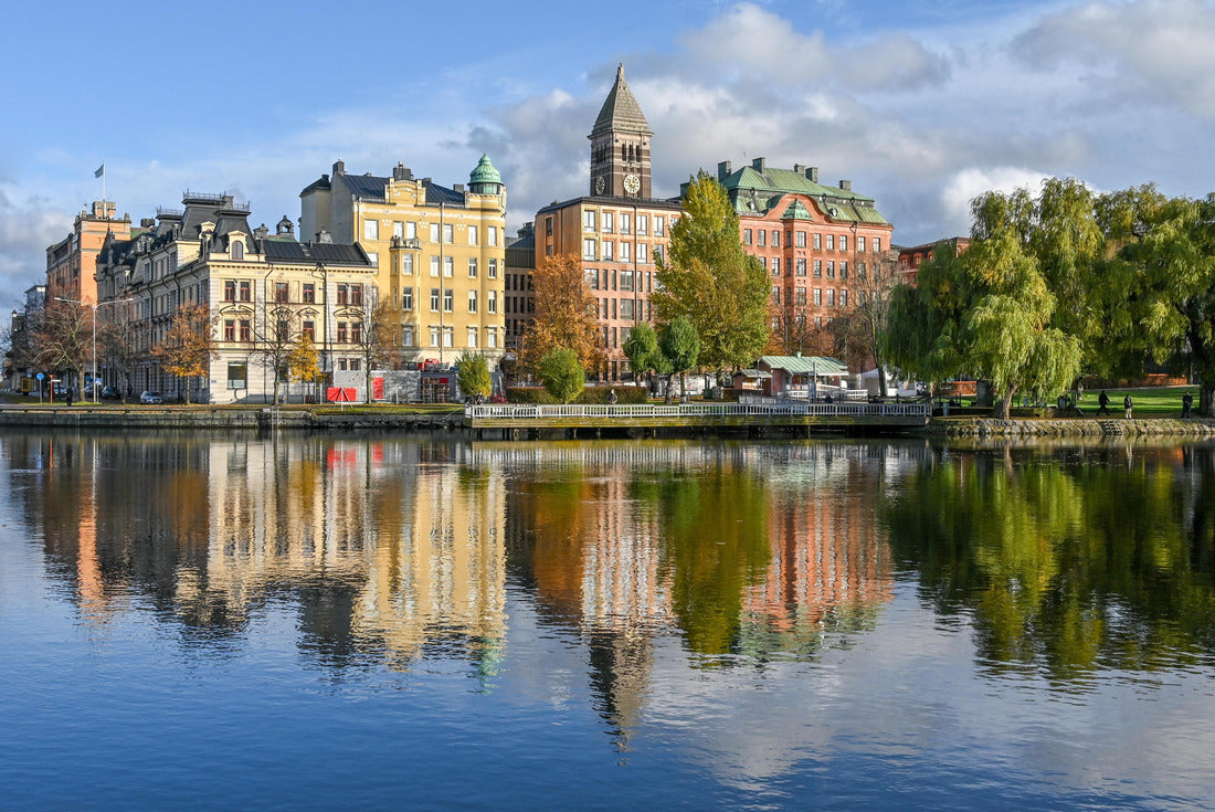 Motala stream in Norrkoping during fall. Norrkoping is a historic industrial town in Sweden 2000pc Puzzle