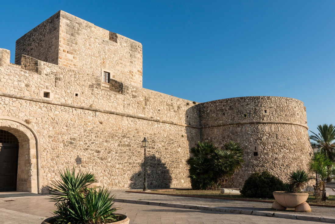 Swabian Castle in Manfredonia, Italy 2000pc Puzzle