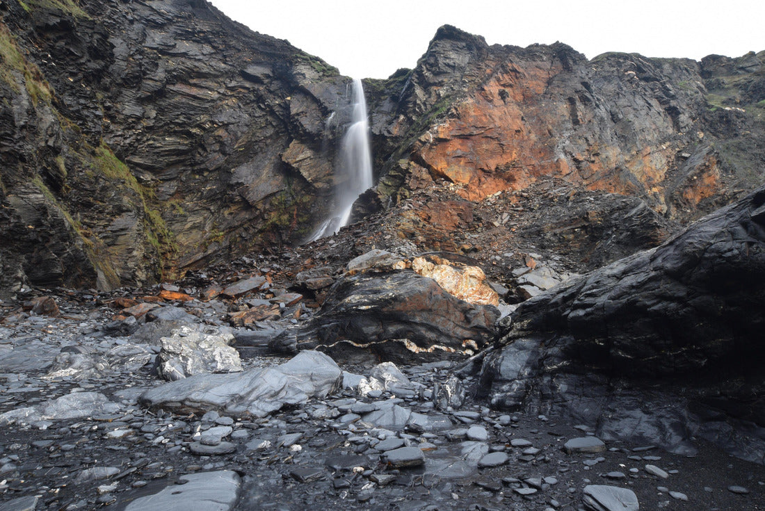 Waterfall at Pentargon Cove near Boscastle Cornwall 2000pc Puzzle