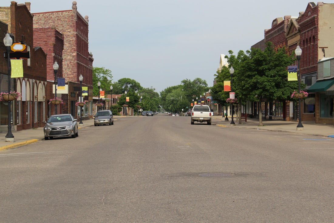 Main street in Pipestone Minnesota on a summer afternoon. Typical mid-western small town 2000pc Puzzle