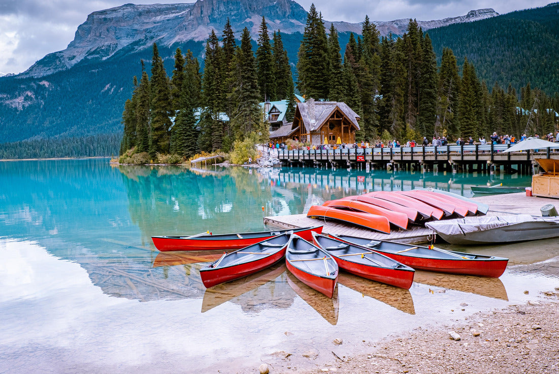 Noah Jigsaw Puzzle Emerald lake Yoho national park Canada British Colombia 2000 pieces