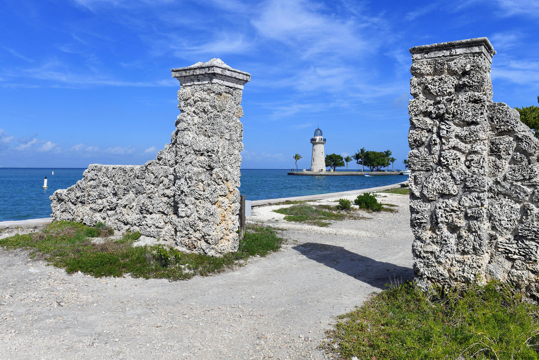 Noah Jigsaw Puzzle Lighthouse in Biscayne National Park, Florida 2000 pieces