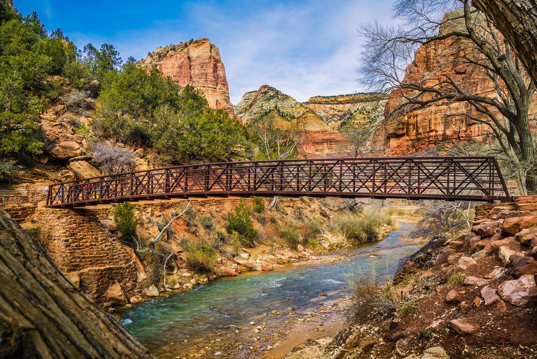 Wooden bridge and scenery in Zion National Park during winter 2000pc Puzzle