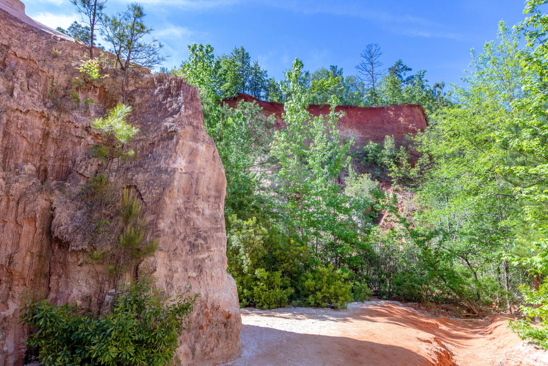 Hiking on the trails in Providence Canyon, Lumpkin Georgia 2000pc Puzzle
