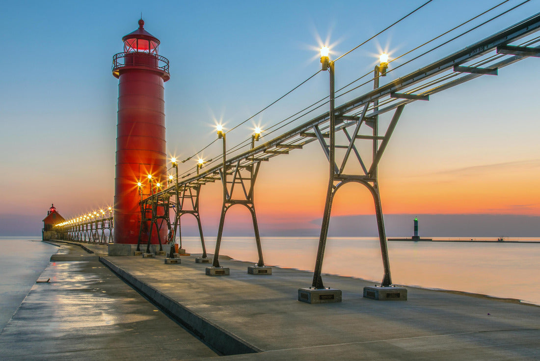 the houses of Grand Haven South Pierhead Inner and the outer light at sunset; Grand Haven State Park, Lake Michigan 2000pc Puzzle