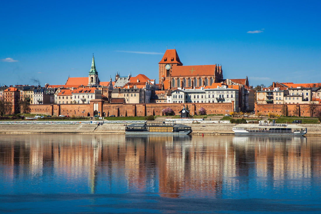 the old town of Torun with the Vistula in the background, Poland 2000pc Puzzle
