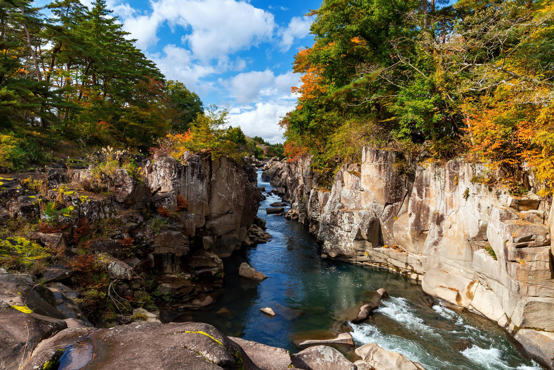 Genbikei Gorge, one of Japan's most beautiful landscape areas 2000pc Puzzle