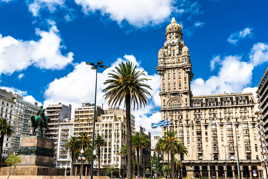 Noah Jigsaw Puzzle Salvo Palace, an emblem of Montevideo, the capital of Uruguay 2000 pieces