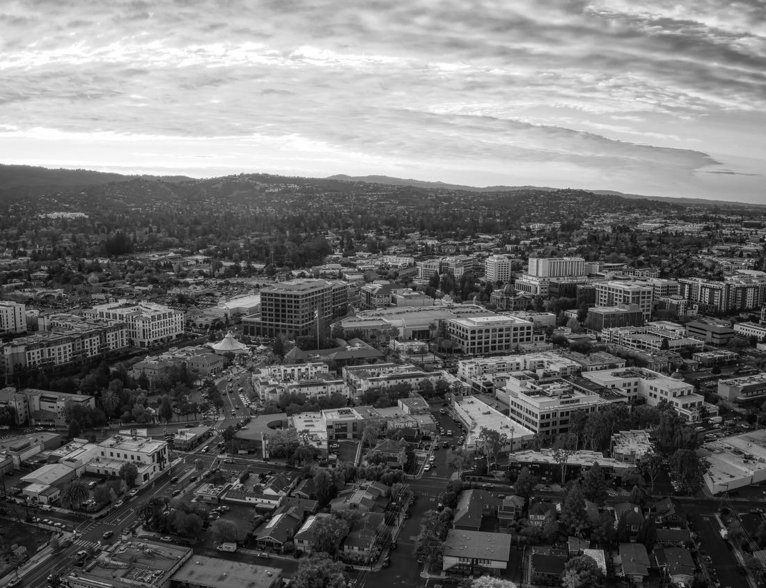 Noah Jigsaw Puzzle Zermatt, Switzerland autumn sunset with the Matterhorn on the Matter Vista River in black white 1000 pieces