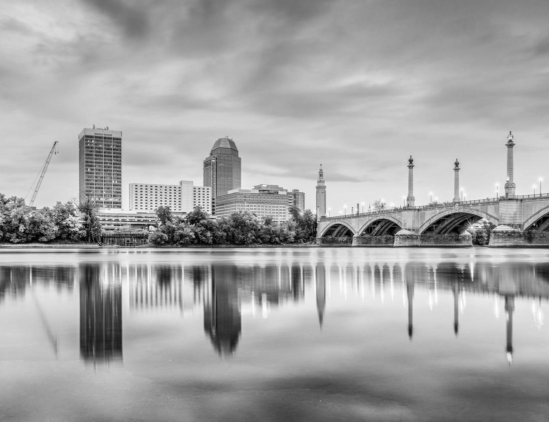 Noah Jigsaw Puzzle Old city of Kiedrich, Rheingau, Germany in black white 1000 pieces