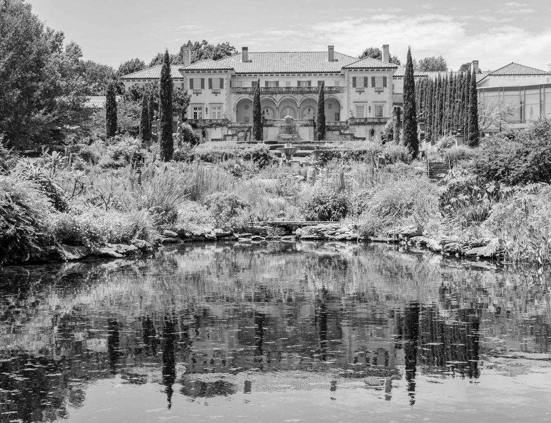 The garden and facade of the Maranhão School of Music, in the historic center of São Luís, Brazil 1000pc PuzzleBlack and White