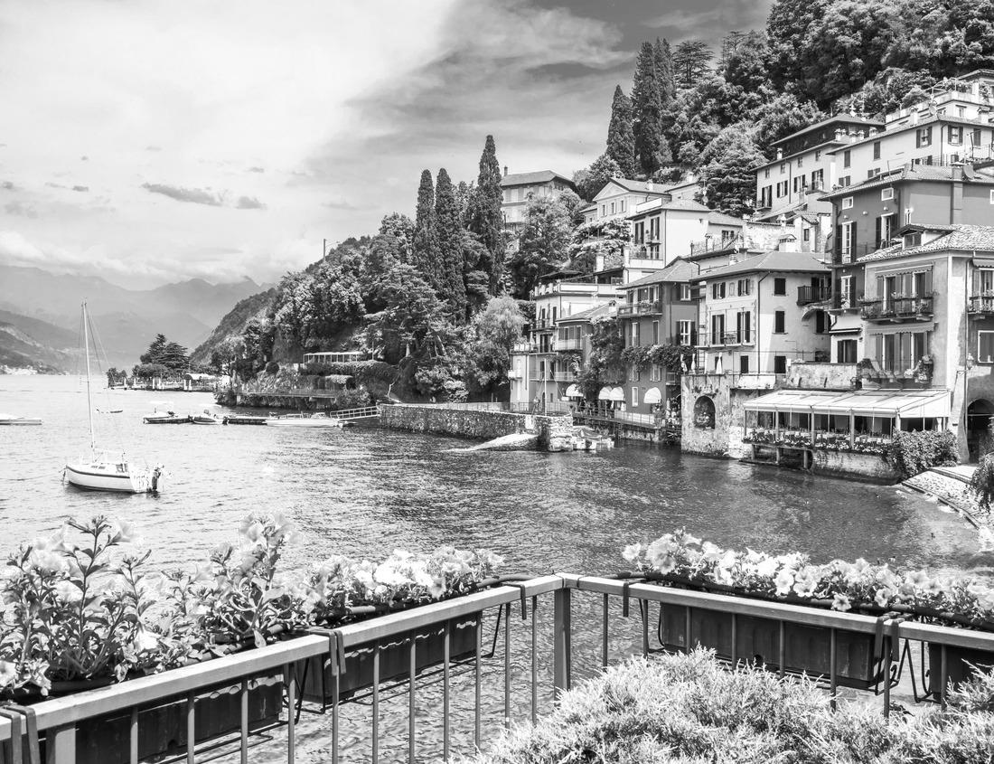 Derwent Edge, Peak District National Park, Derbyshire, England 1000pc PuzzleBlack and White