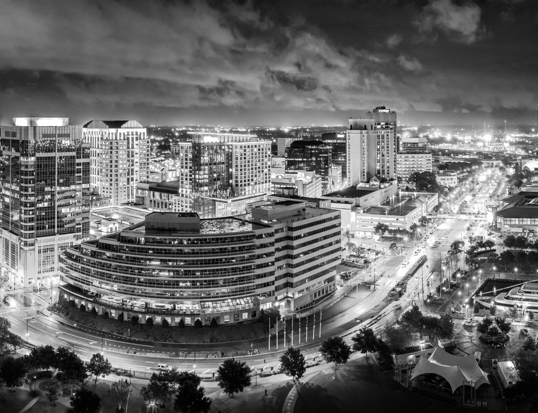 Noah Jigsaw Puzzle Lulworth Cove in Dorset on the South West Coast Path in black white 1000 pieces