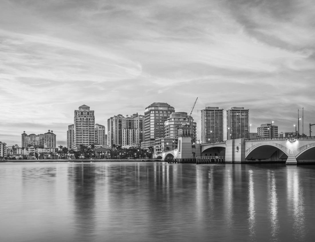 Noah Jigsaw Puzzle Old city of Agia Galini, Island Crete, Greece in black white 1000 pieces